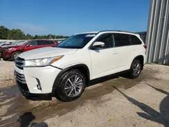 5TDJZRFH5KS597772 2019 TOYOTA HIGHLANDER