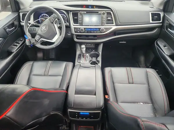 5TDJZRFH5KS599912 2019 TOYOTA HIGHLANDER - Image 8