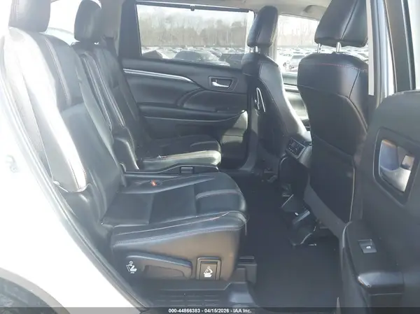 5TDJZRFH5KS605224 2019 TOYOTA HIGHLANDER - Image 8