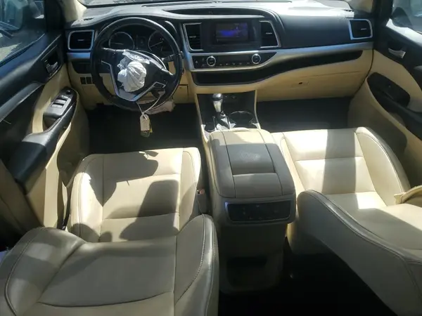 5TDJZRFH5KS605448 2019 TOYOTA HIGHLANDER - Image 8