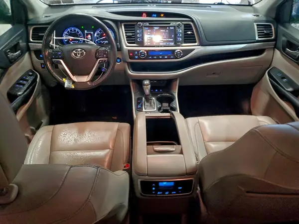 5TDJZRFH5KS609242 2019 TOYOTA HIGHLANDER - Image 8