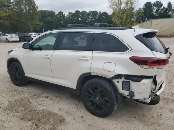 5TDJZRFH5KS609452 2019 TOYOTA HIGHLANDER - Image 2