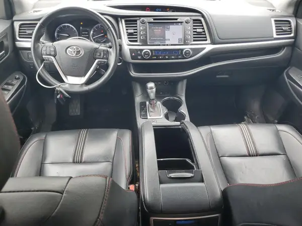 5TDJZRFH5KS609452 2019 TOYOTA HIGHLANDER - Image 8