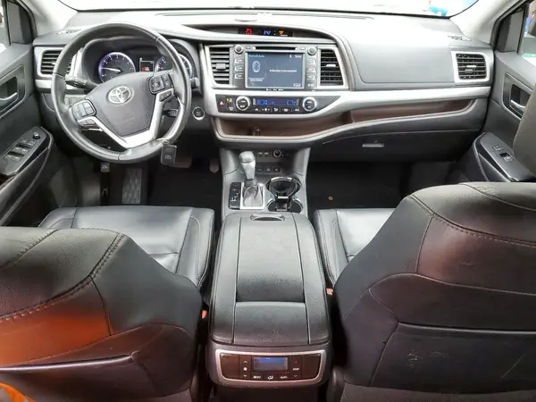 5TDJZRFH5KS611878 2019 TOYOTA HIGHLANDER - Image 8