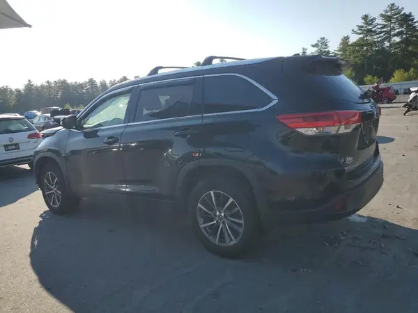 5TDJZRFH5KS616191 2019 TOYOTA HIGHLANDER - Image 2