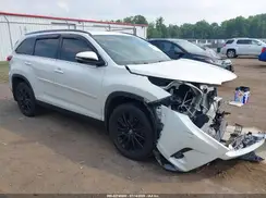 5TDJZRFH5KS626042 2019 TOYOTA HIGHLANDER