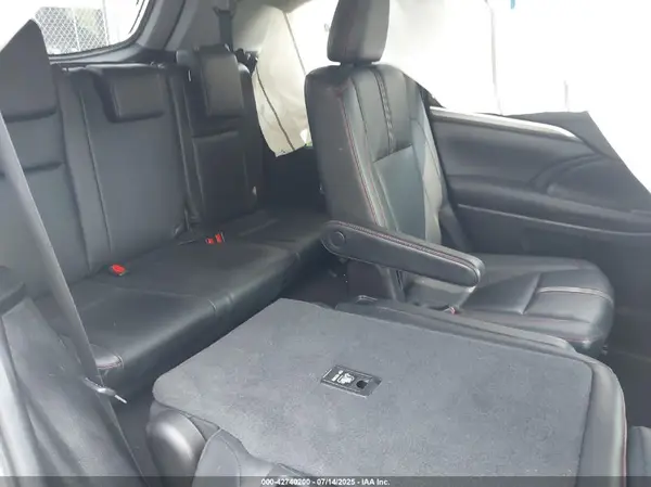 5TDJZRFH5KS626042 2019 TOYOTA HIGHLANDER - Image 8