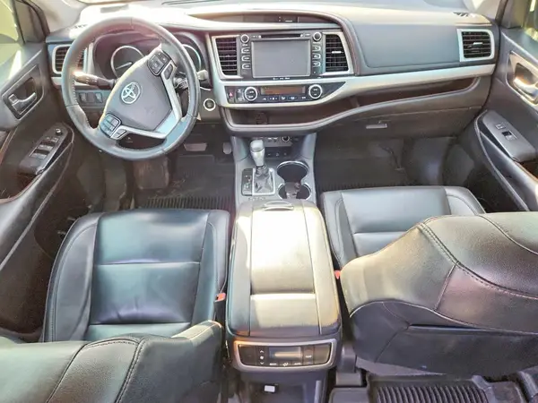 5TDJZRFH5KS627272 2019 TOYOTA HIGHLANDER - Image 8