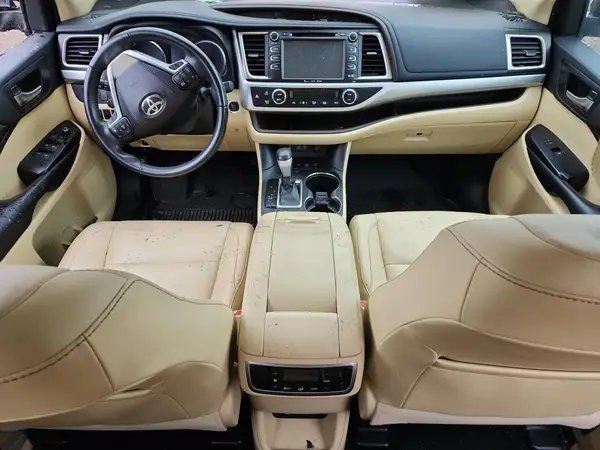 5TDJZRFH5KS705243 2019 TOYOTA HIGHLANDER - Image 8