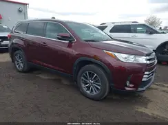 5TDJZRFH5KS710572 2019 TOYOTA HIGHLANDER