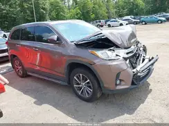 5TDJZRFH5KS716369 2019 TOYOTA HIGHLANDER