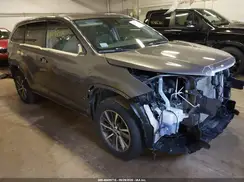 5TDJZRFH5KS733852 2019 TOYOTA HIGHLANDER