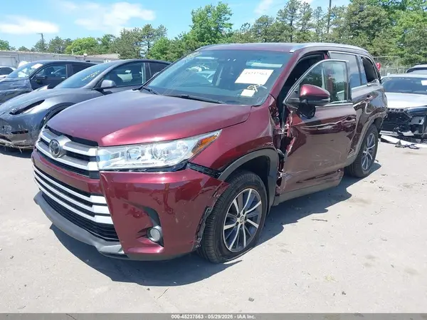5TDJZRFH5KS745550 2019 TOYOTA HIGHLANDER - Image 2