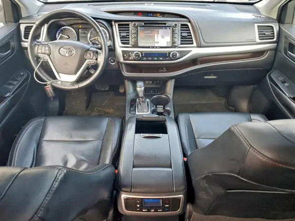 5TDJZRFH5KS747444 2019 TOYOTA HIGHLANDER - Image 8