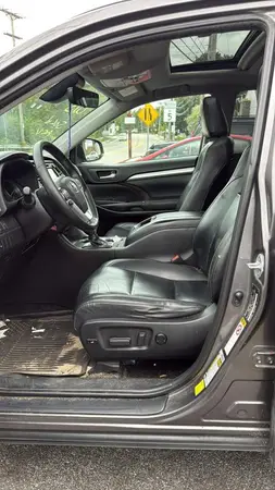 5TDJZRFH5KS916863 2019 TOYOTA HIGHLANDER - Image 8