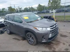 5TDJZRFH5KS921738 2019 TOYOTA HIGHLANDER