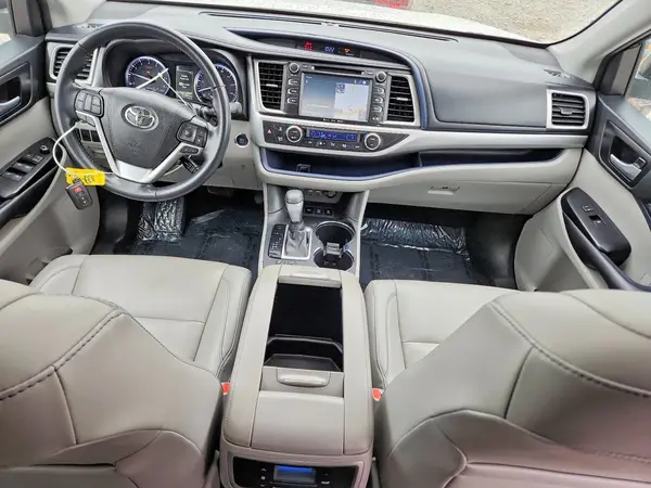 5TDJZRFH5KS924669 2019 TOYOTA HIGHLANDER - Image 8