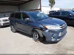 5TDJZRFH5KS924879 2019 TOYOTA HIGHLANDER