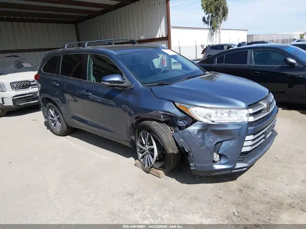 5TDJZRFH5KS924879 2019 TOYOTA HIGHLANDER - Image 1