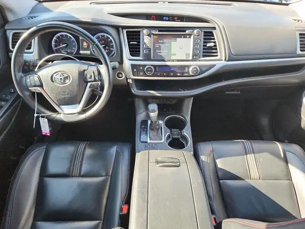 5TDJZRFH5KS925059 2019 TOYOTA HIGHLANDER - Image 8