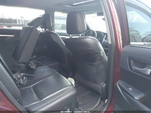 5TDJZRFH5KS927491 2019 TOYOTA HIGHLANDER - Image 8
