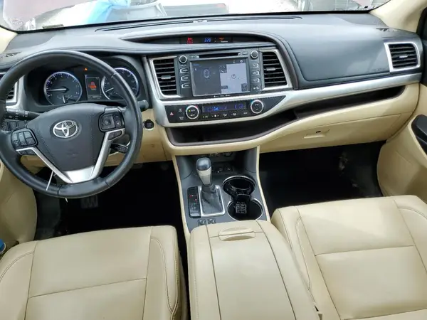 5TDJZRFH5KS930410 2019 TOYOTA HIGHLANDER - Image 8