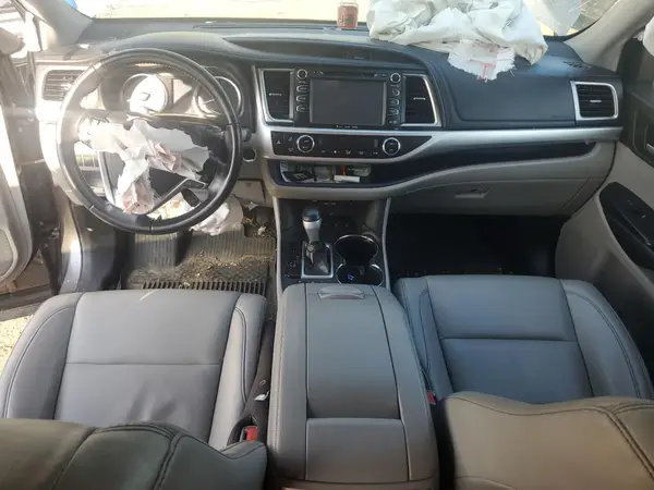 5TDJZRFH5KS931234 2019 TOYOTA HIGHLANDER - Image 8