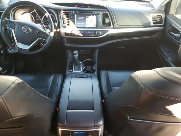 5TDJZRFH5KS933372 2019 TOYOTA HIGHLANDER - Image 8