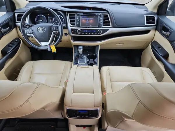 5TDJZRFH5KS935302 2019 TOYOTA HIGHLANDER - Image 8