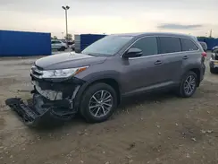5TDJZRFH5KS942086 2019 TOYOTA HIGHLANDER