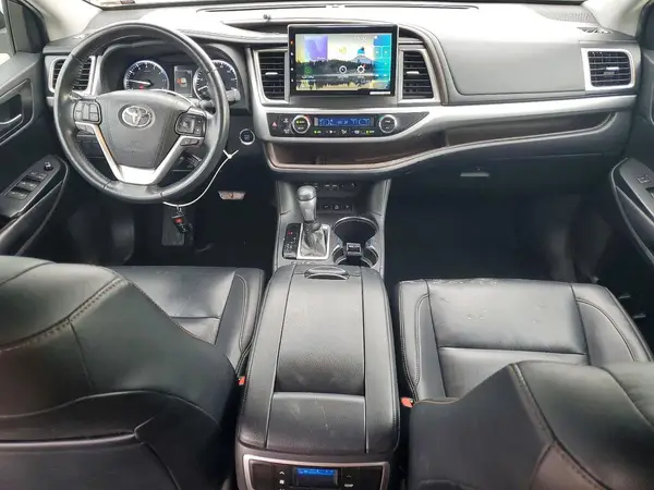 5TDJZRFH5KS942086 2019 TOYOTA HIGHLANDER - Image 8