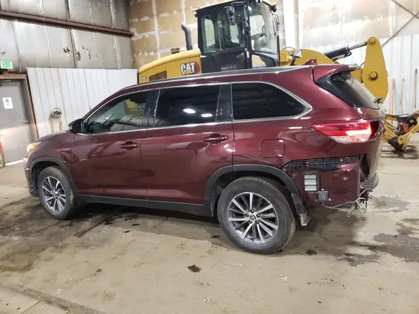 5TDJZRFH5KS945019 2019 TOYOTA HIGHLANDER - Image 2