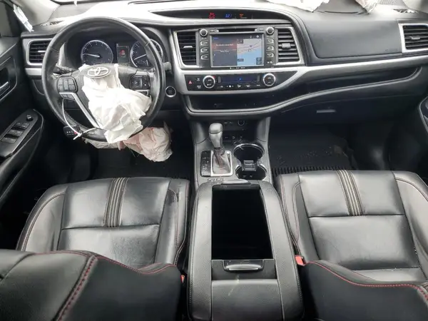 5TDJZRFH5KS956439 2019 TOYOTA HIGHLANDER - Image 8
