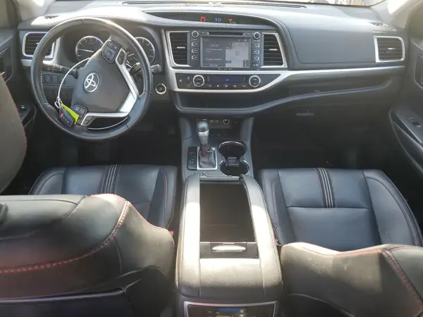 5TDJZRFH5KS978733 2019 TOYOTA HIGHLANDER - Image 8