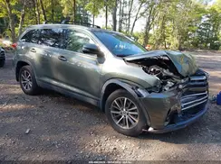 5TDJZRFH5KS979865 2019 TOYOTA HIGHLANDER