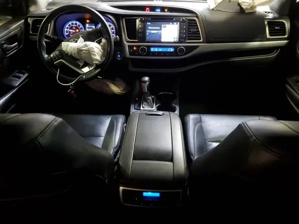 5TDJZRFH5KS982801 2019 TOYOTA HIGHLANDER - Image 8