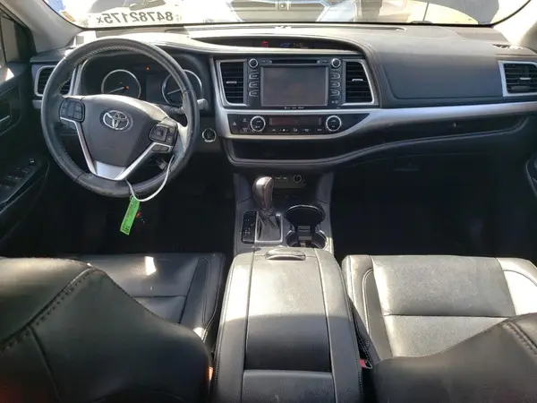 5TDJZRFH5KS984242 2019 TOYOTA HIGHLANDER - Image 8
