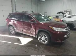 5TDJZRFH5KS988632 2019 TOYOTA HIGHLANDER