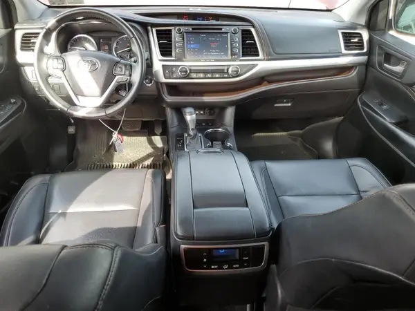 5TDJZRFH5KS991918 2019 TOYOTA HIGHLANDER - Image 8