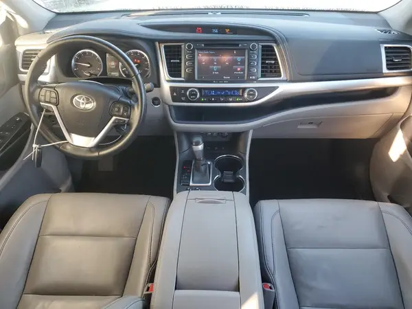 5TDJZRFH5KS993474 2019 TOYOTA HIGHLANDER - Image 8