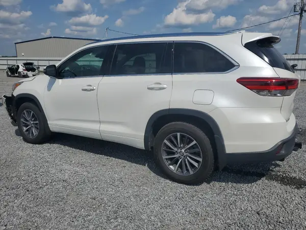 5TDJZRFH6HS362094 2017 TOYOTA HIGHLANDER - Image 2