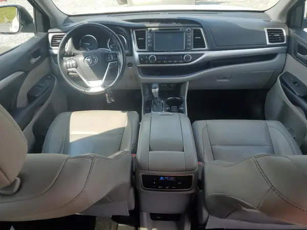 5TDJZRFH6HS362094 2017 TOYOTA HIGHLANDER - Image 8