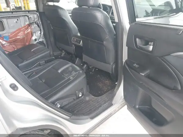 5TDJZRFH6HS365240 2017 TOYOTA HIGHLANDER - Image 8