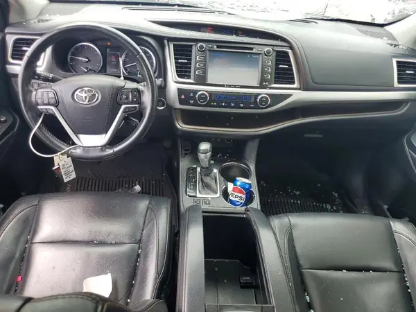 5TDJZRFH6HS365304 2017 TOYOTA HIGHLANDER - Image 8