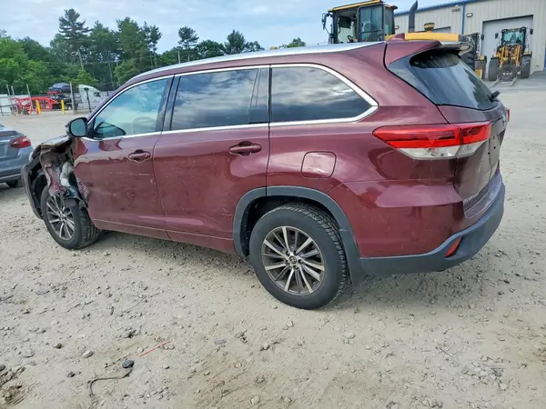 5TDJZRFH6HS381437 2017 TOYOTA HIGHLANDER - Image 2
