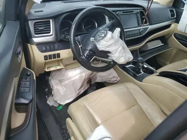 5TDJZRFH6HS398965 2017 TOYOTA HIGHLANDER - Image 8