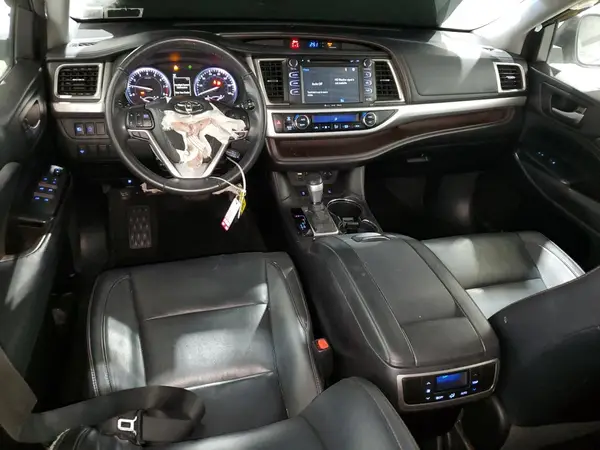 5TDJZRFH6HS402349 2017 TOYOTA HIGHLANDER - Image 8