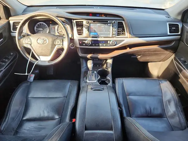 5TDJZRFH6HS409544 2017 TOYOTA HIGHLANDER - Image 8