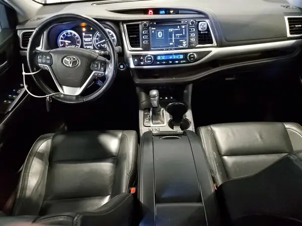 5TDJZRFH6HS416350 2017 TOYOTA HIGHLANDER - Image 8