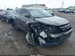 5TDJZRFH6HS417613 2017 TOYOTA HIGHLANDER
